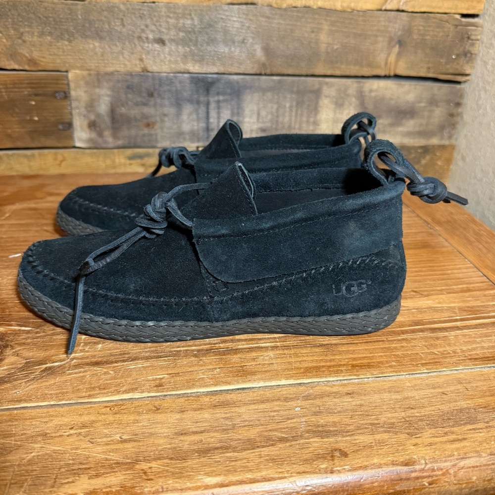 UGG Australia WOODLYN Moccasins Loafer Womens 7.5 Black‎ Suede Booties - Picture 3 of 7